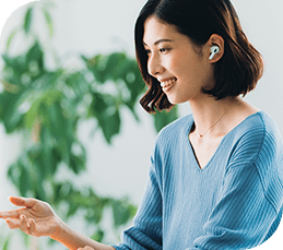 オンラインミーティングも快適に。ステレオスピーカーとノイズキャンセリングマイク搭載。